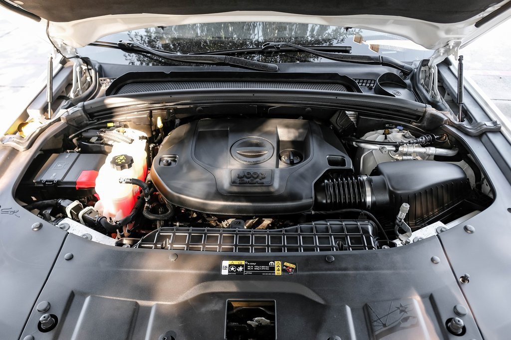 Used 2022 Jeep Grand Cherokee L Overland w/ MOPAR Finishing Package image 7