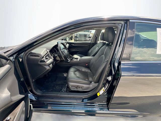 Used 2021 Toyota Camry XSE image 10