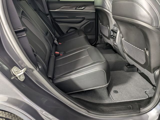 Certified 2024 Jeep Grand Cherokee Limited w/ Luxury Tech Group II image 35