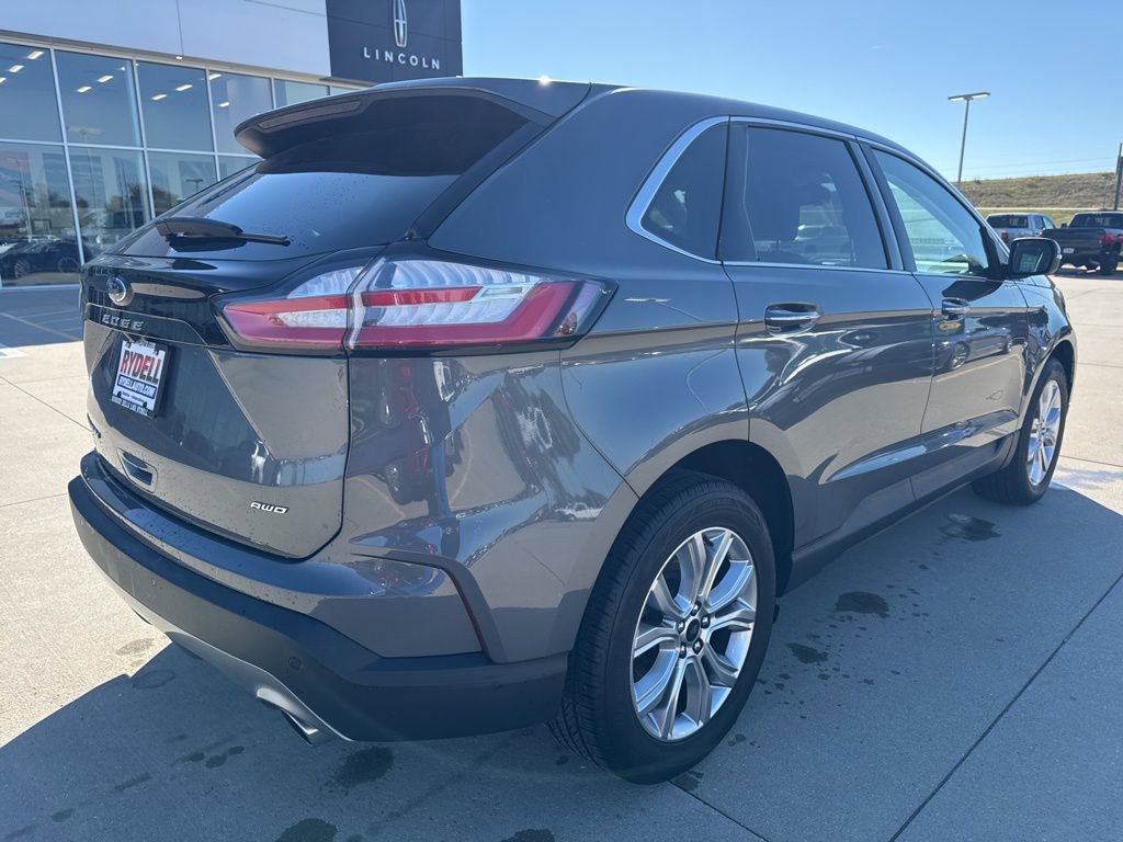 Used 2024 Ford Edge Titanium image 29
