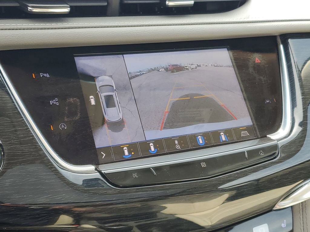 Used 2020 Cadillac XT6 Premium Luxury AWD/4WD image 17