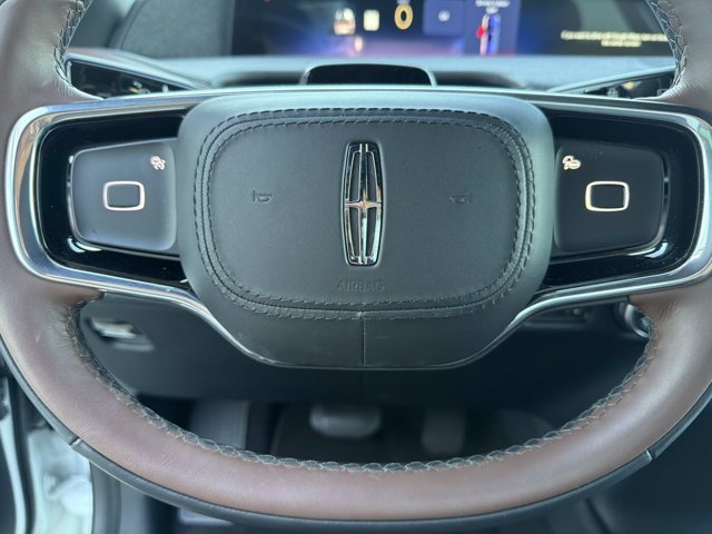 Certified 2026 Lincoln Navigator L Reserve AWD/4WD image 24