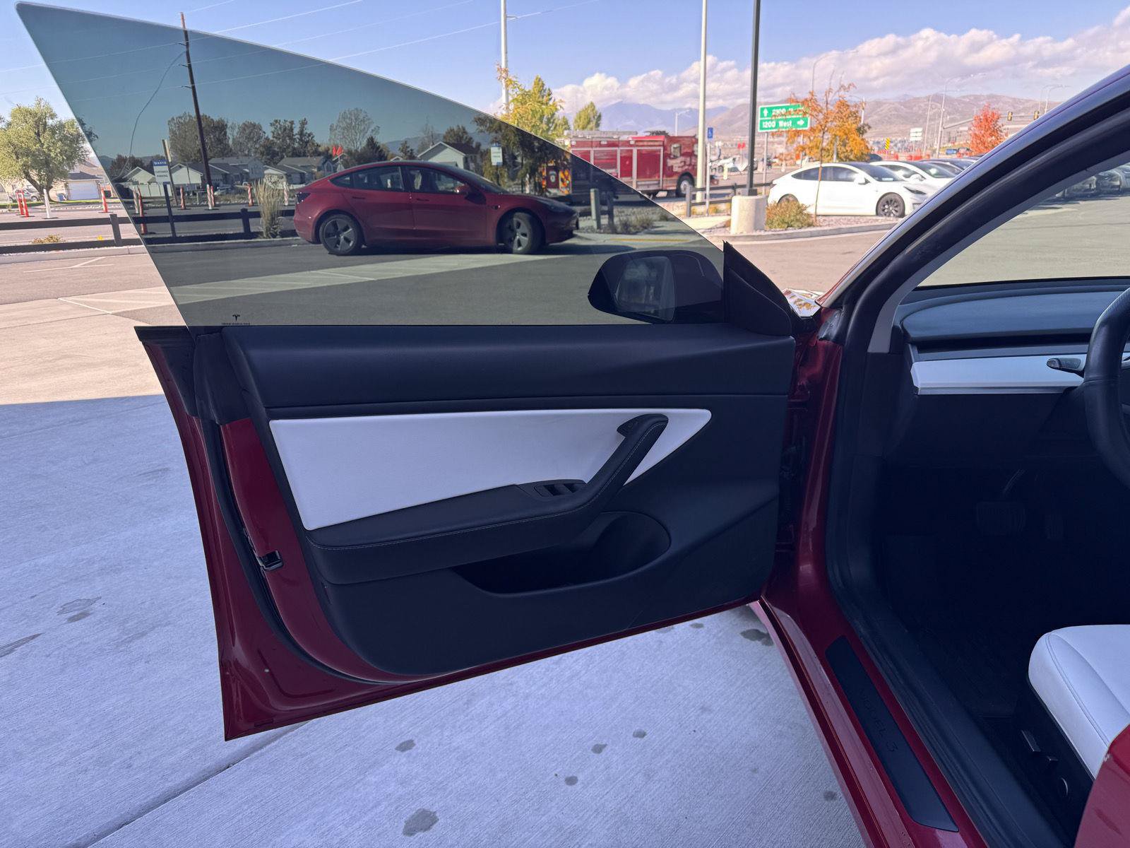 Used 2021 Tesla Model 3 Long Range AWD/4WD image 9