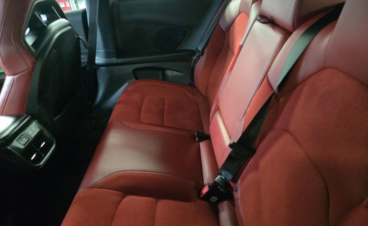 Used 2024 Dodge Charger Daytona Scat Pack w/ Plus Group AWD/4WD image 10