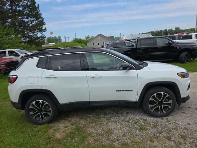 Used 2023 Jeep Compass Limited AWD/4WD image 4