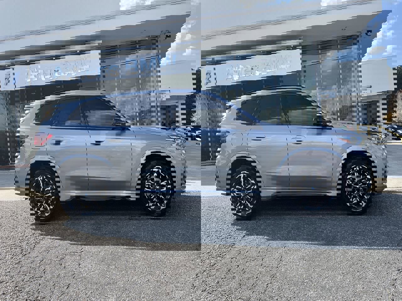 Certified 2023 BMW X1 xDrive28i w/ Premium Package image 9