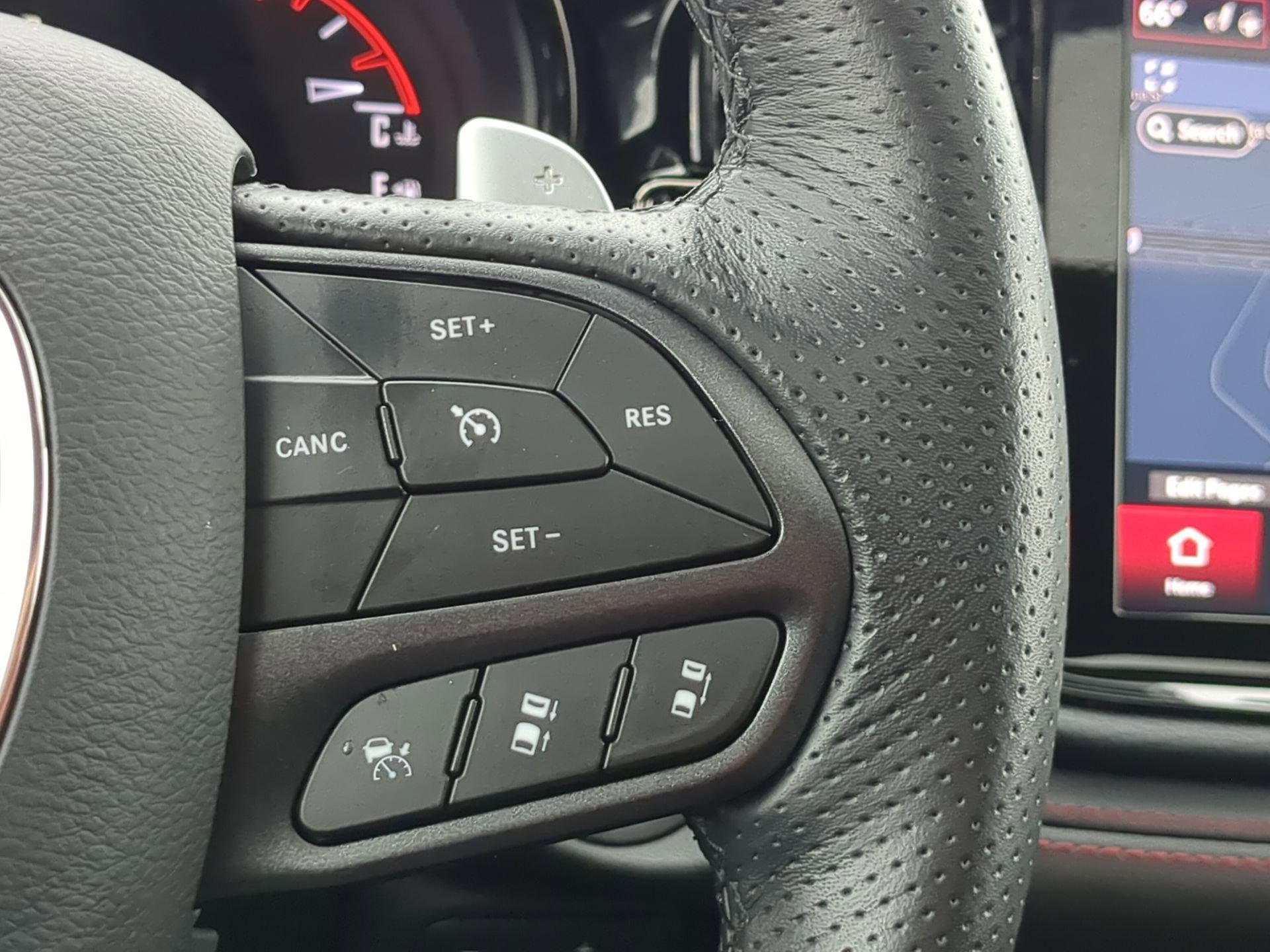 Used 2025 Dodge Durango GT image 19