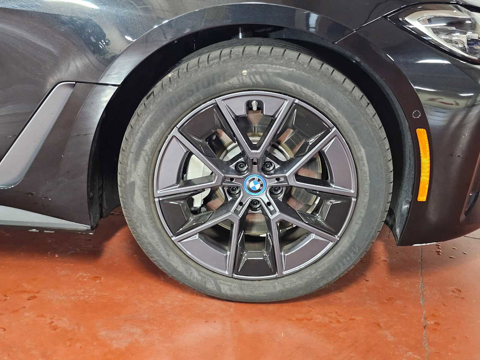 Used 2024 BMW i4 eDrive35 w/ Premium Package image 9