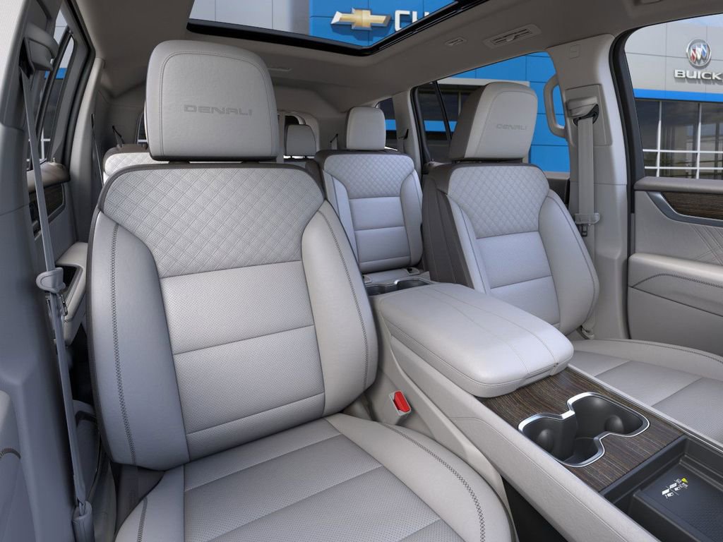 New 2026 GMC Acadia Denali w/ Super Cruise Package image 16