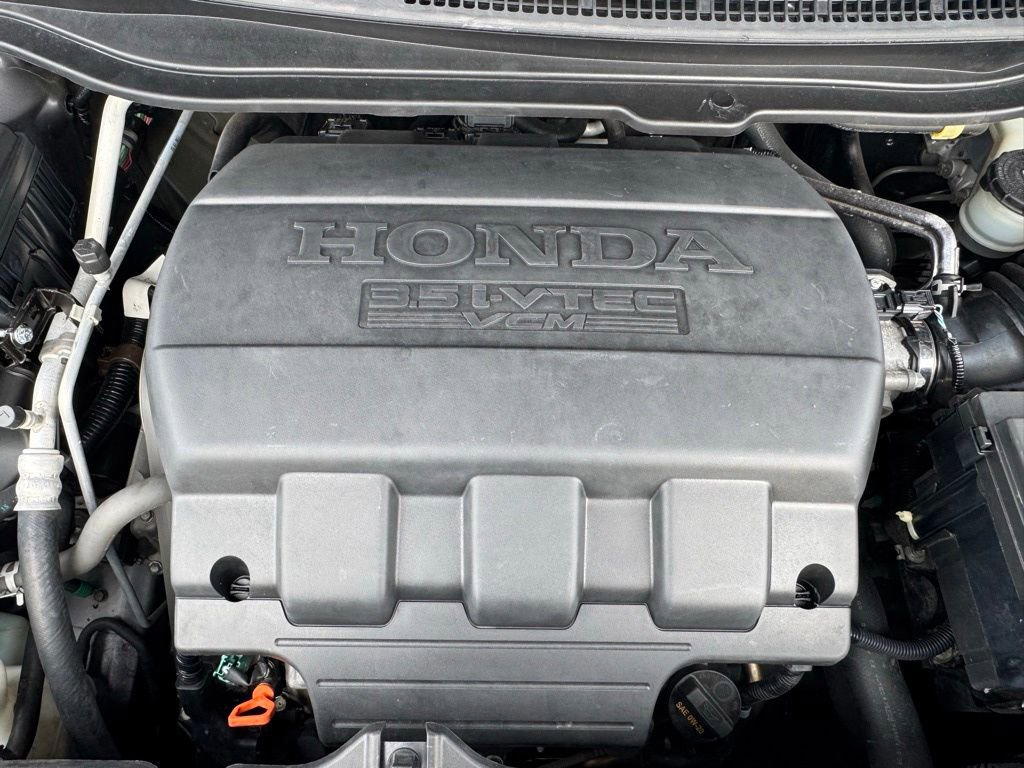 Used 2016 Honda Odyssey Touring Elite image 42