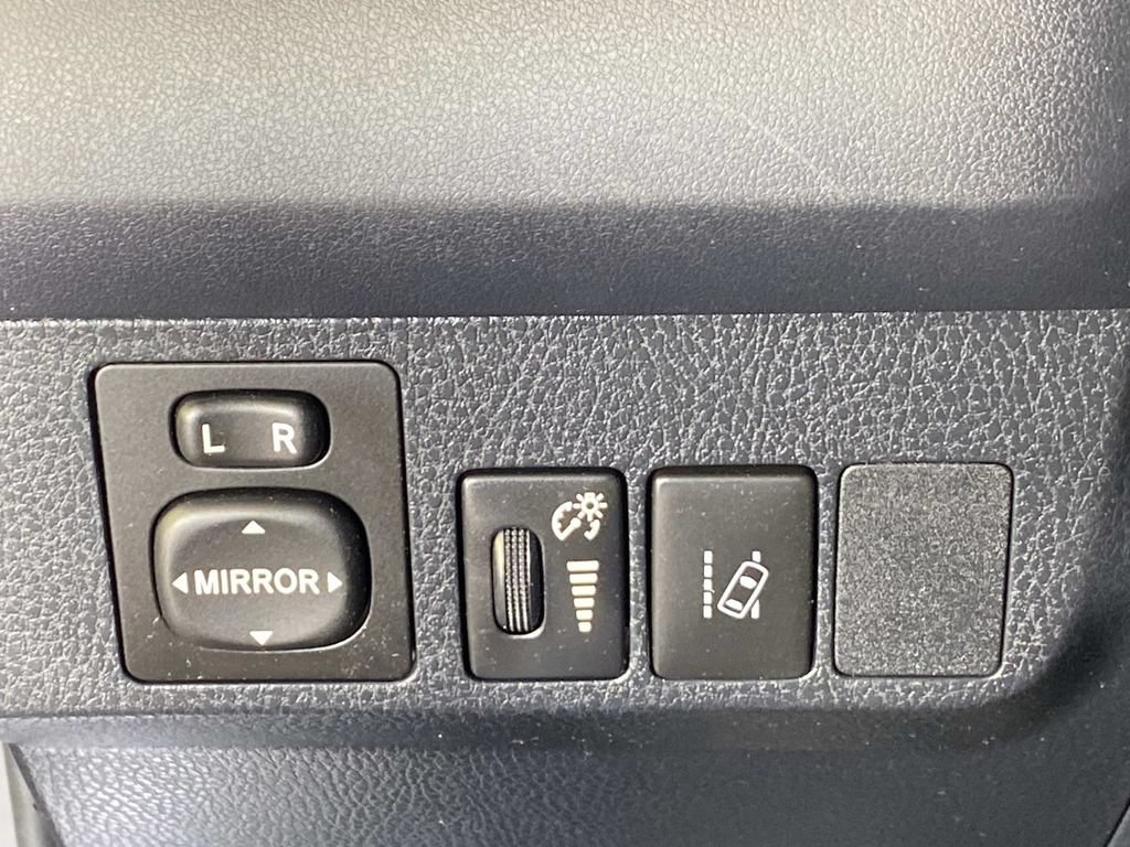Used 2018 Toyota RAV4 LE w/ All Weather Liner Package AWD/4WD image 13