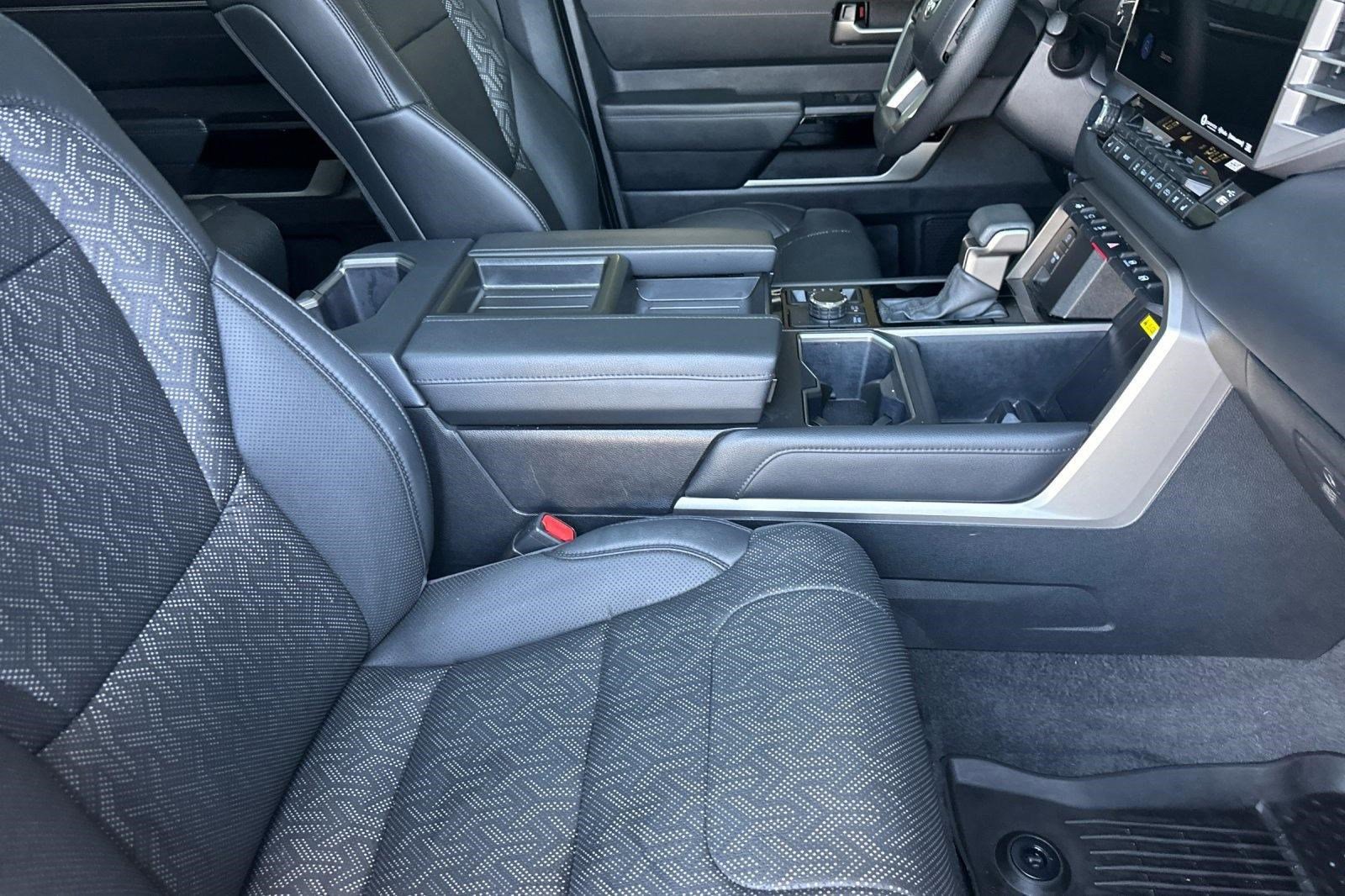 Used 2023 Toyota Tundra Limited AWD/4WD image 30