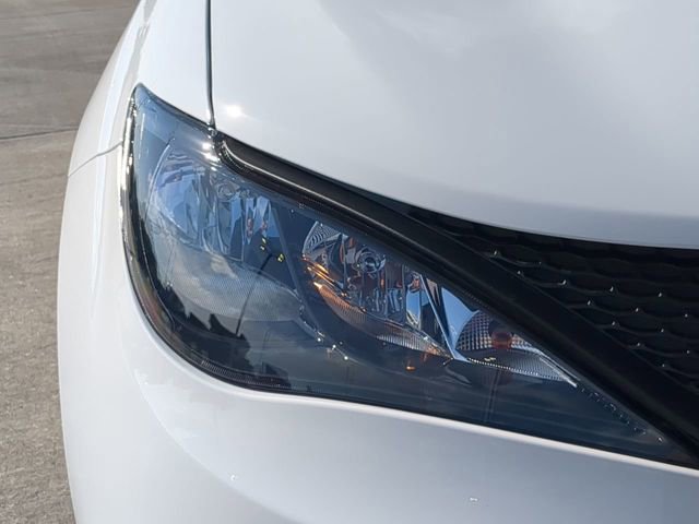 New 2026 Chrysler Voyager LX image 10