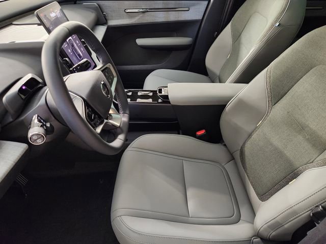 New 2026 Volvo EX30 Plus w/ Climate Package RWD image 14