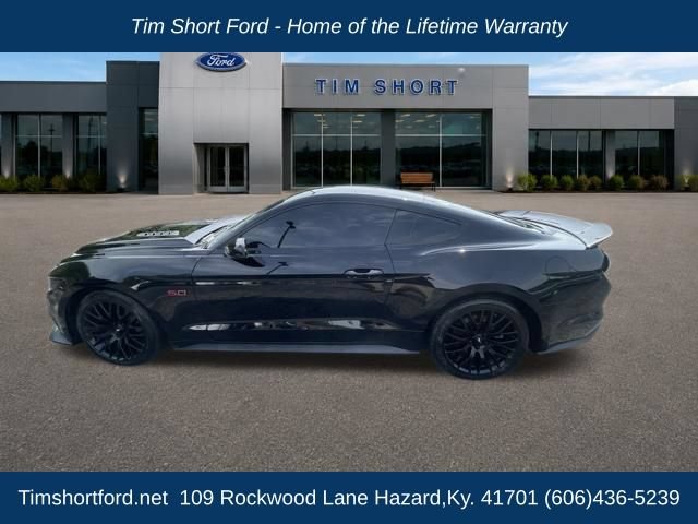 Used 2017 Ford Mustang GT Premium w/ GT Performance Package RWD image 8