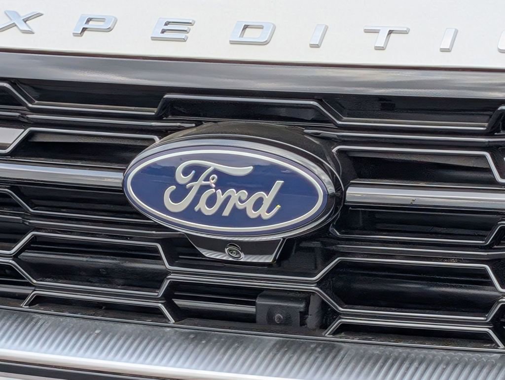 New 2026 Ford Expedition Max Platinum image 13