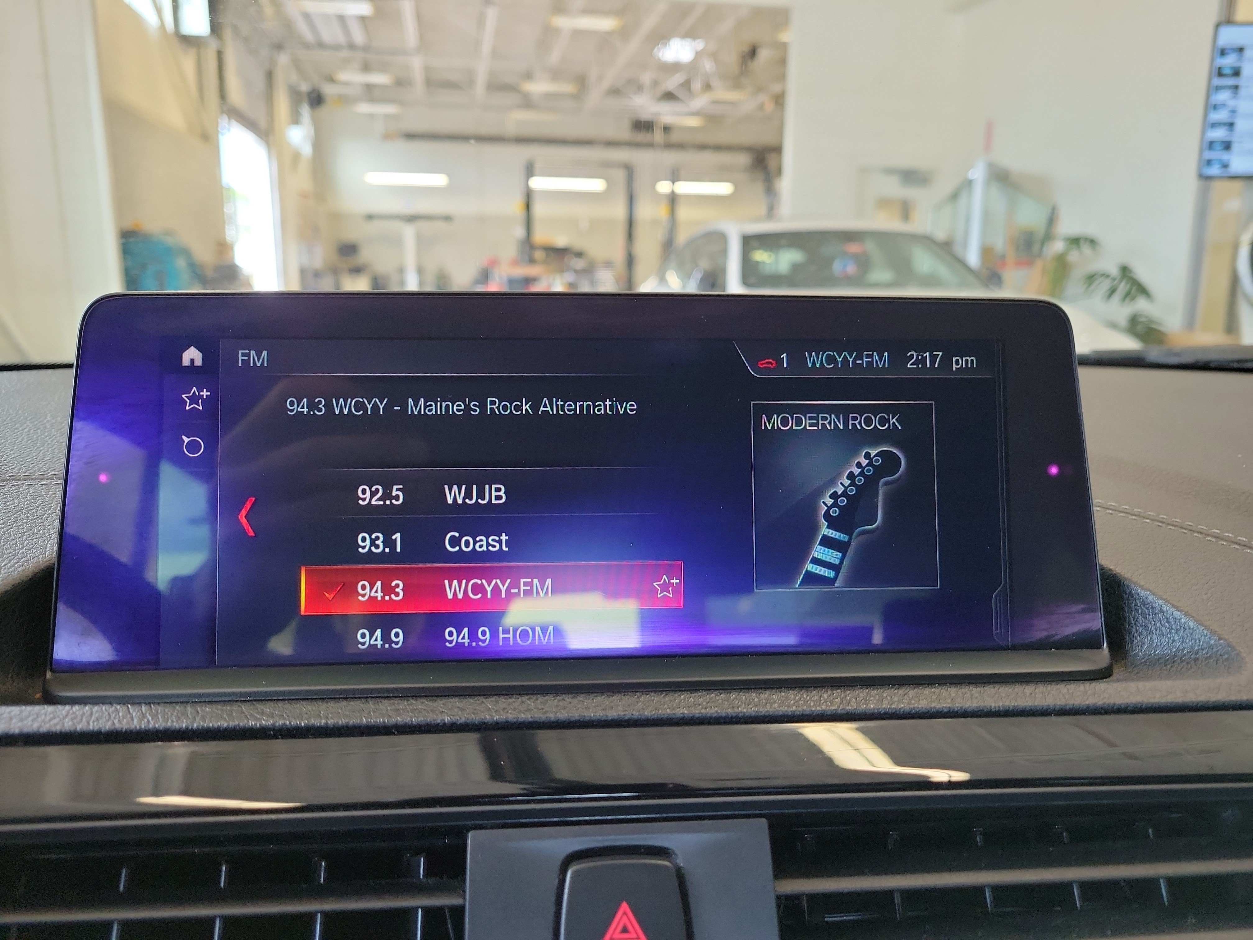 Used 2018 BMW 230i xDrive Coupe AWD/4WD image 25