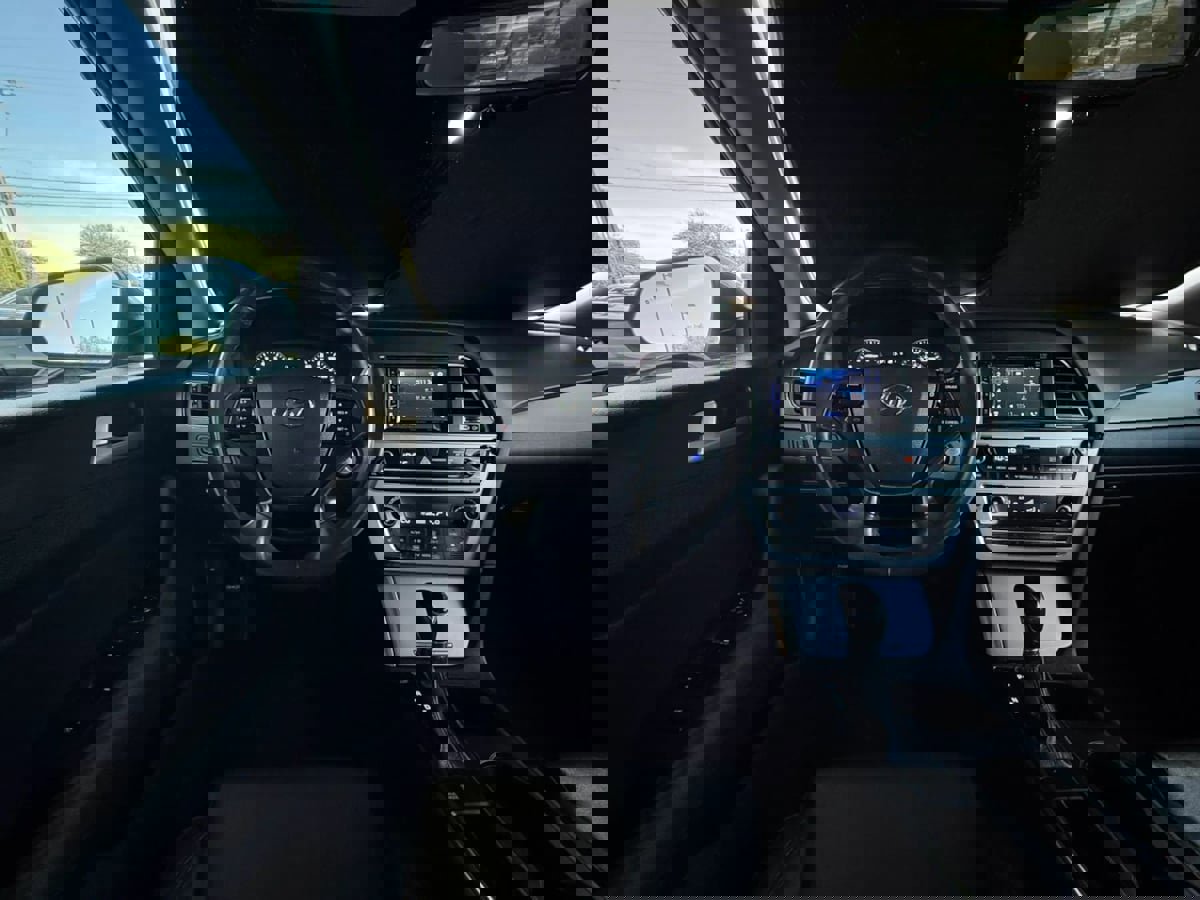 Used 2016 Hyundai Sonata Sport w/ Option Group 02 FWD image 51