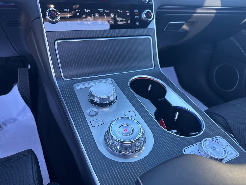 Certified 2025 Genesis GV80 3.5T image 19