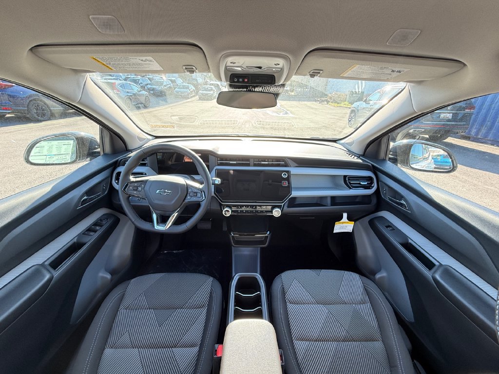 New 2027 Chevrolet Bolt LT w/ Comfort Package FWD image 23