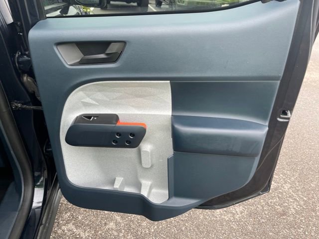 Used 2022 Ford Maverick XLT image 32