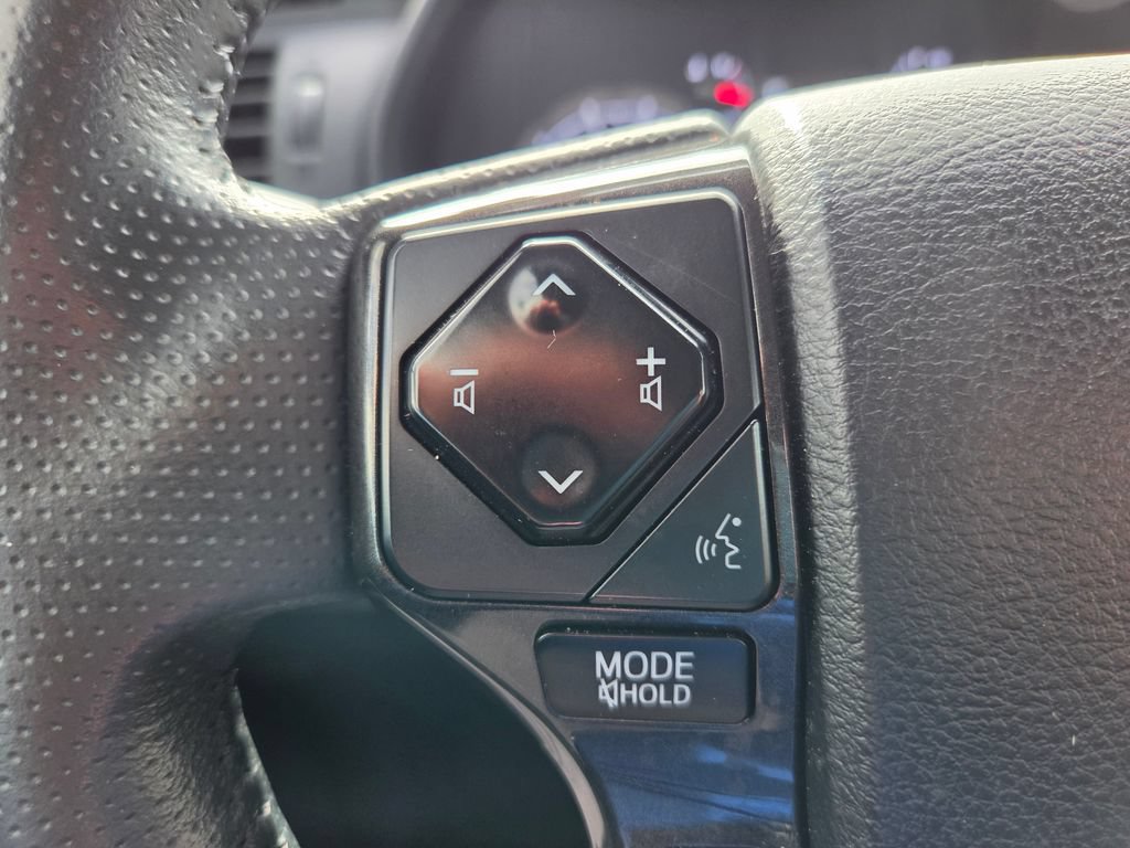 Used 2024 Toyota 4Runner TRD Off-Road AWD/4WD image 32