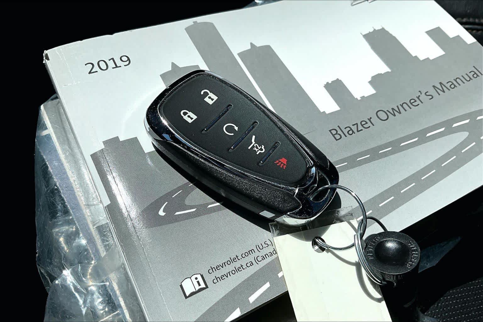 Used 2019 Chevrolet Blazer Premier w/ Sun and Wheels Package FWD image 15