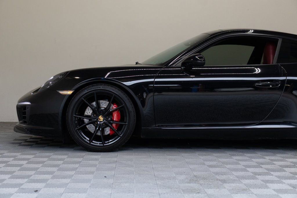 Used 2017 Porsche 911 Carrera S image 10