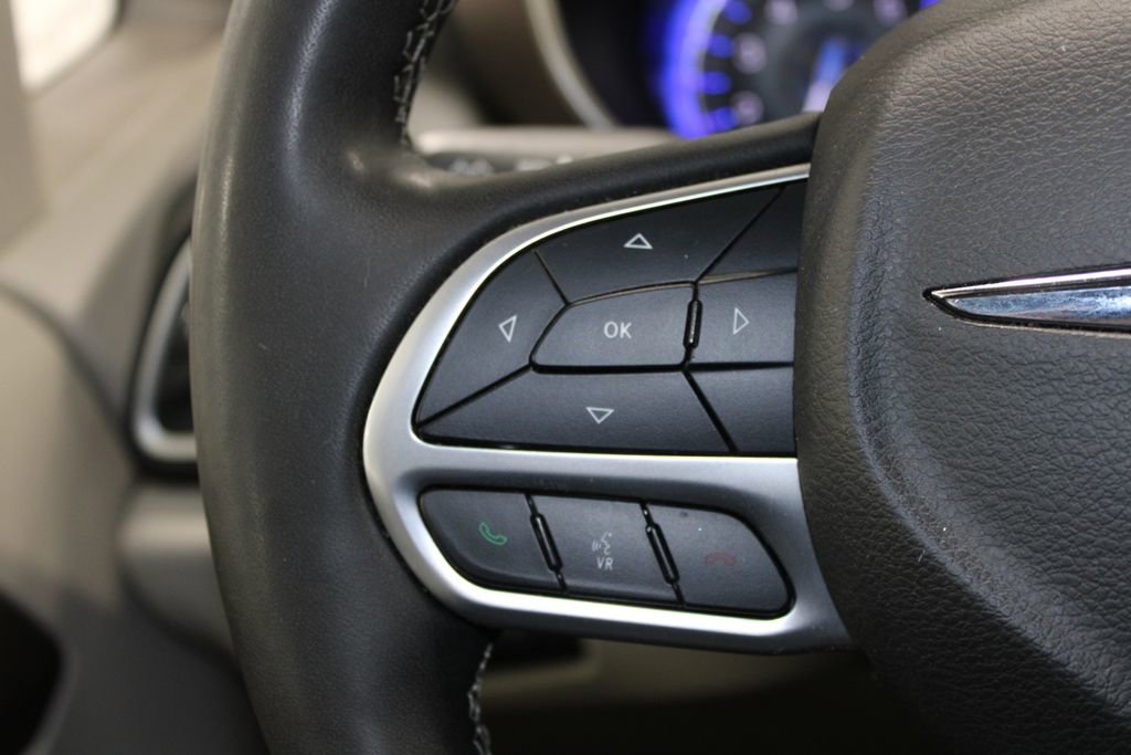 Used 2023 Chrysler Voyager LX FWD image 29
