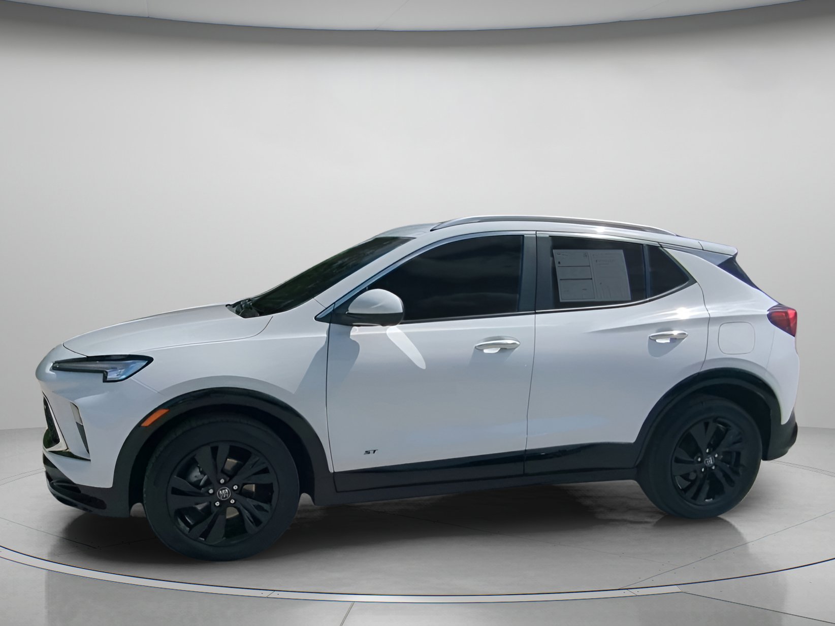 Used 2025 Buick Encore GX Sport Touring w/ Advanced Technology Package image 14