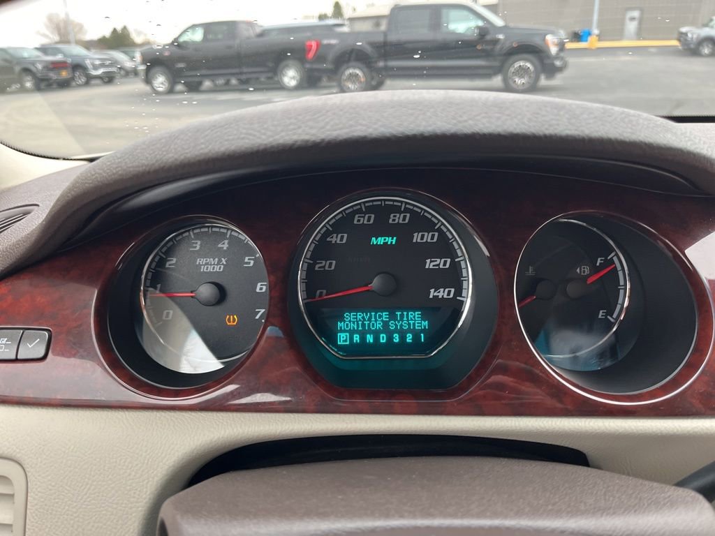 Used 2009 Buick Lucerne CXL image 15