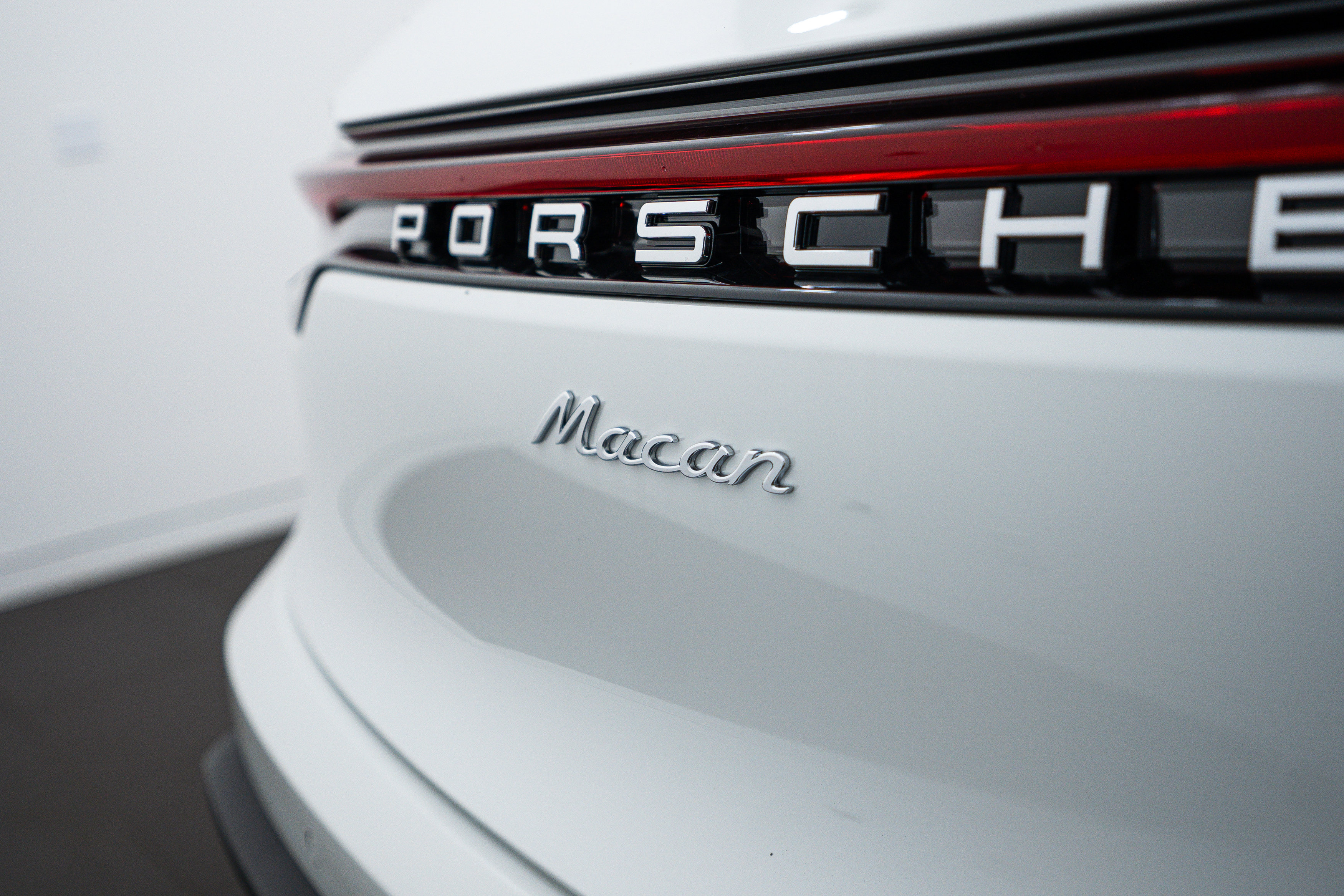 New 2025 Porsche Macan image 25