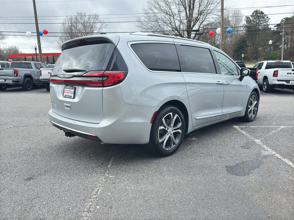 New 2026 Chrysler Pacifica Pinnacle w/ Trailer Tow Group image 7