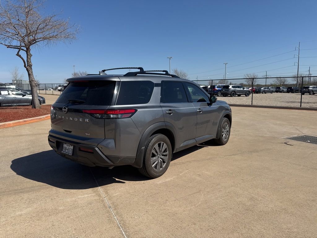 Certified 2024 Nissan Pathfinder SV image 5