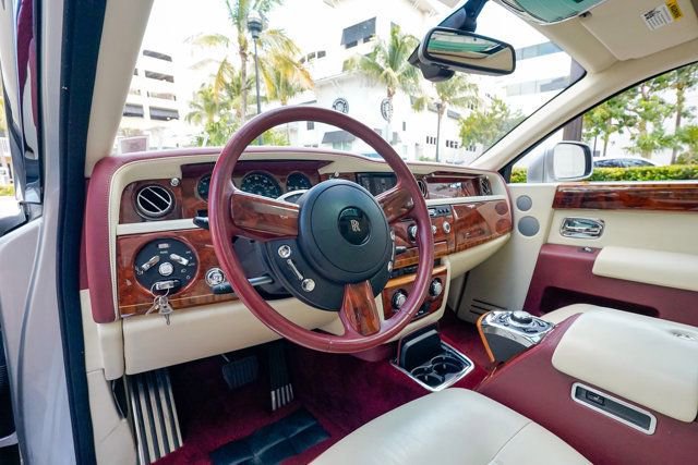 Used 2013 Rolls-Royce Phantom Sedan image 55