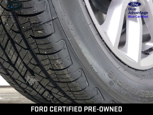 Used 2022 GMC Terrain SLT w/ Infotainment Package II AWD/4WD image 11