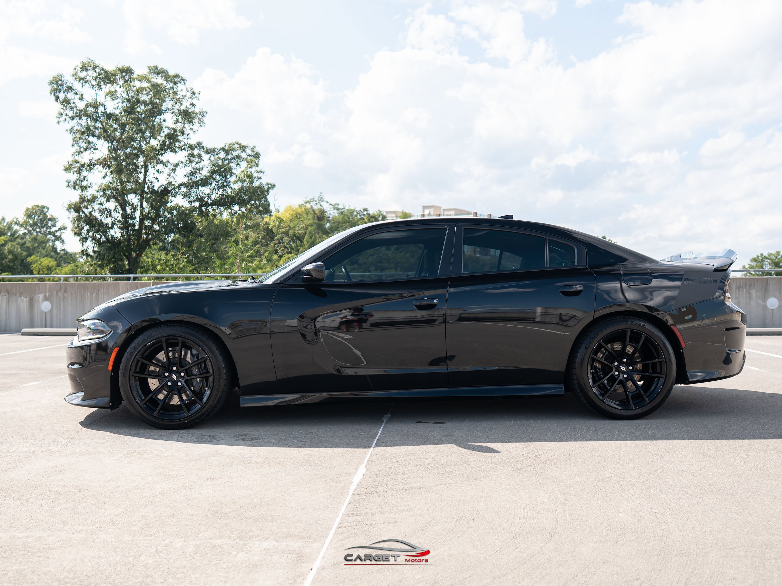 Used 2017 Dodge Charger R/T RWD image 4