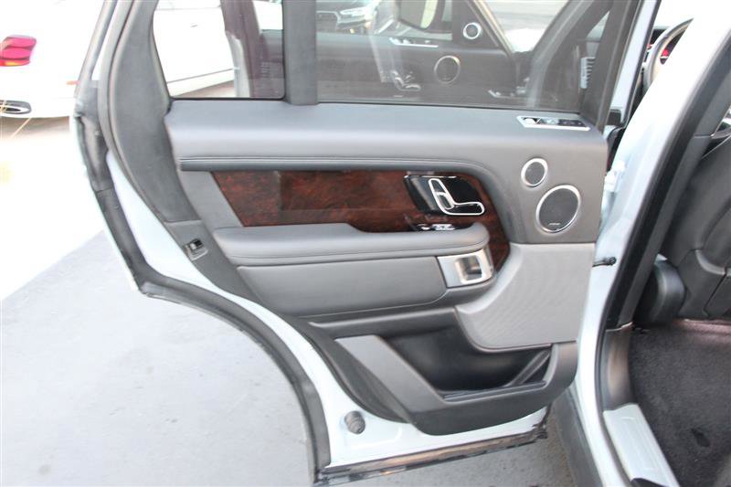 Used 2020 Land Rover Range Rover HSE AWD/4WD image 22