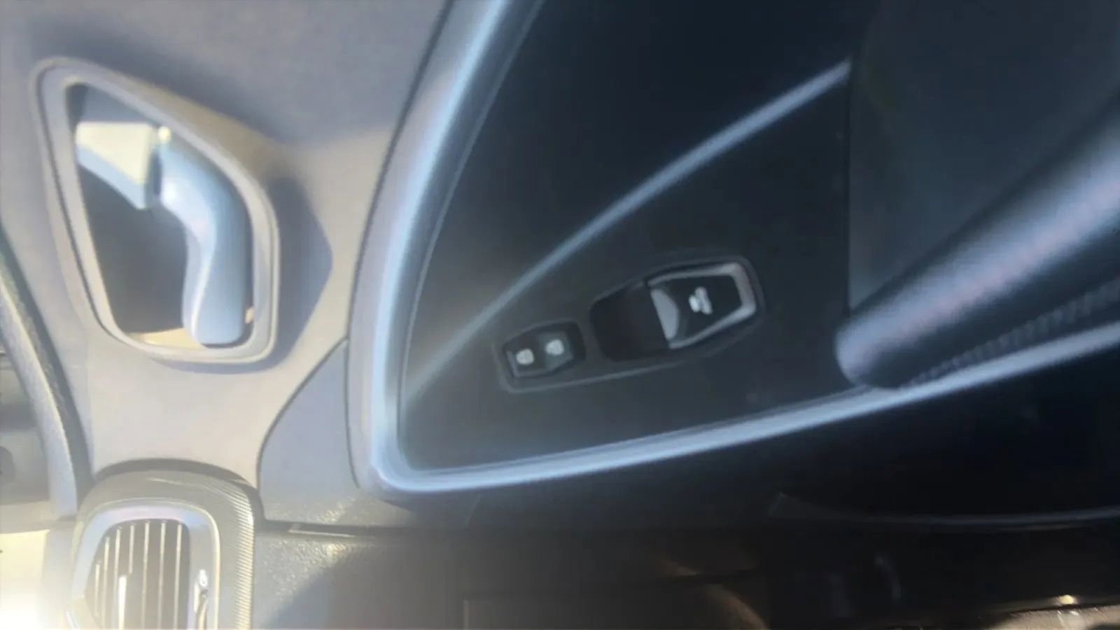 Used 2015 Hyundai Santa Fe Sport w/ Option Group 02 FWD image 21