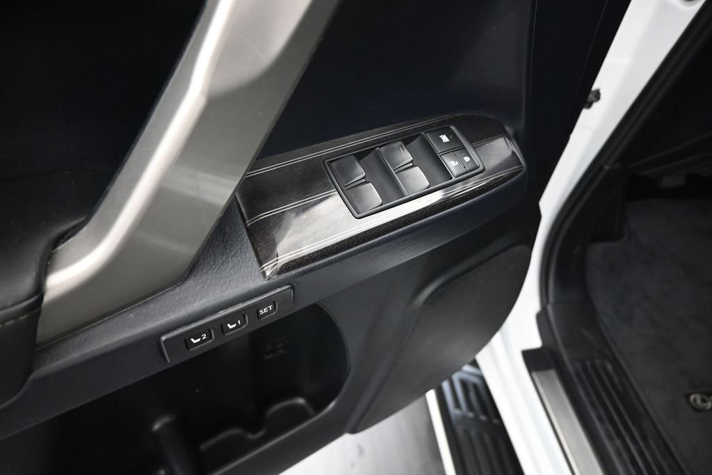 Used 2021 Lexus GX 460 Premium w/ Premium Package AWD/4WD image 17