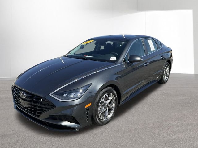 Used 2022 Hyundai Sonata SEL w/ Convenience Package image 2