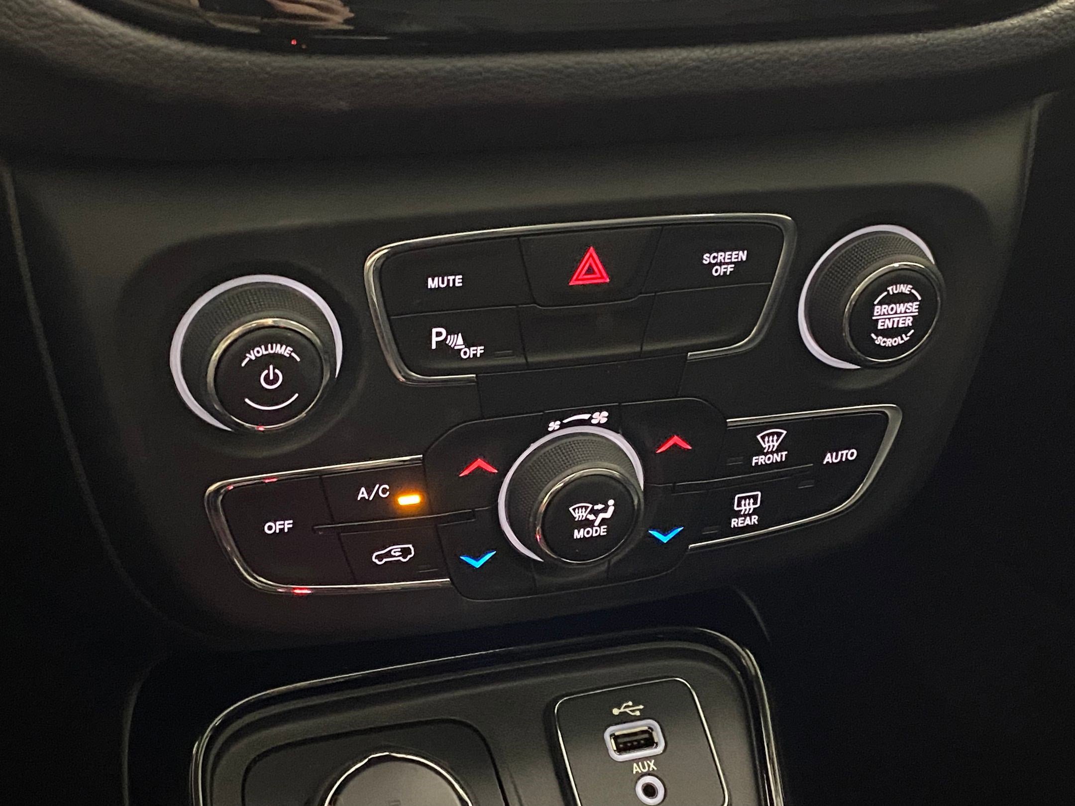 Used 2018 Jeep Compass Limited w/ Navigation Group image 26