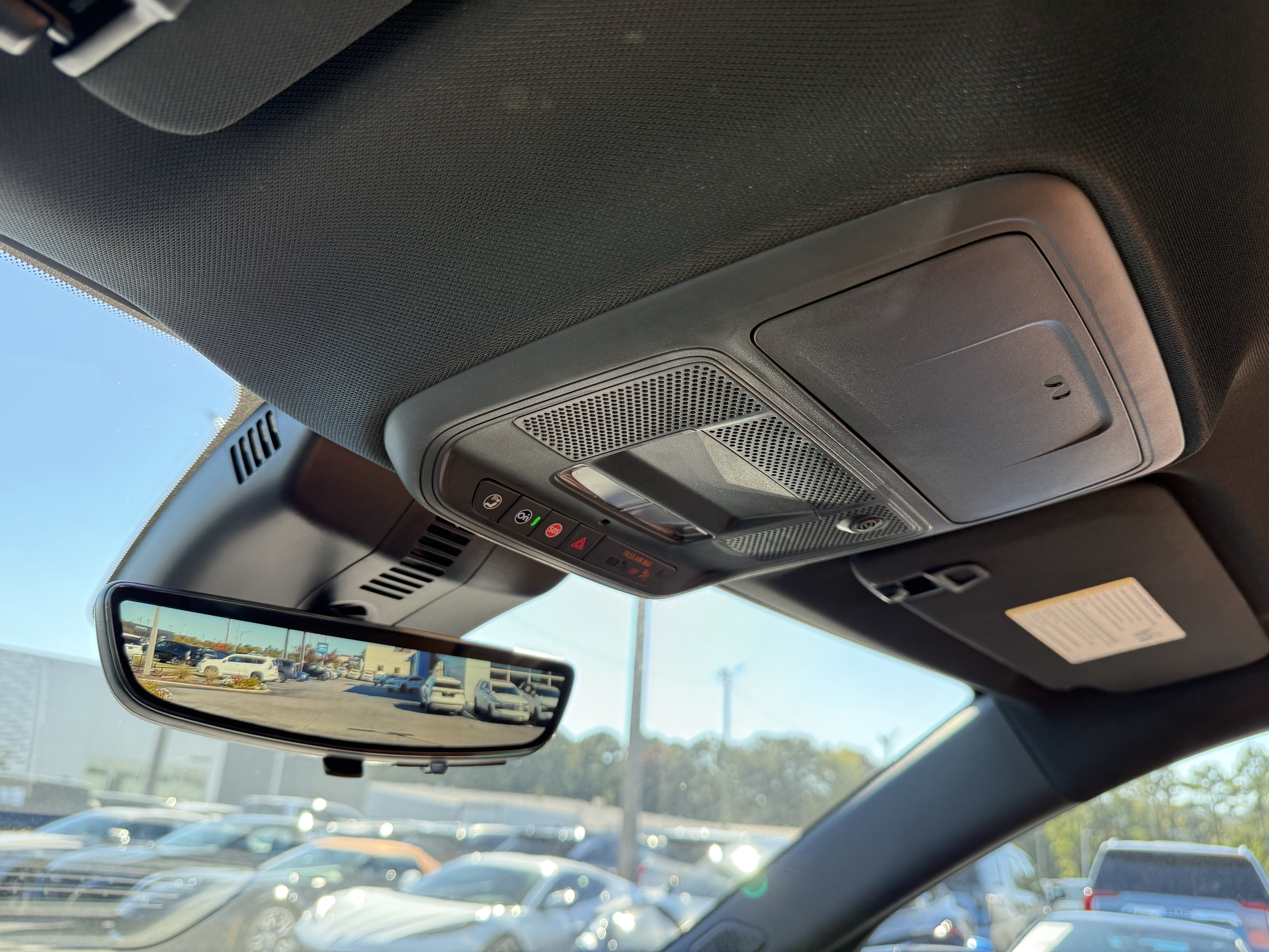 New 2027 Chevrolet Traverse Z71 w/ Enhanced Driving Package AWD/4WD image 29