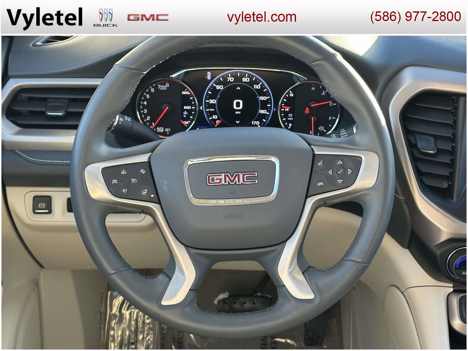 Used 2023 GMC Acadia Denali w/ Denali Technology Package image 14