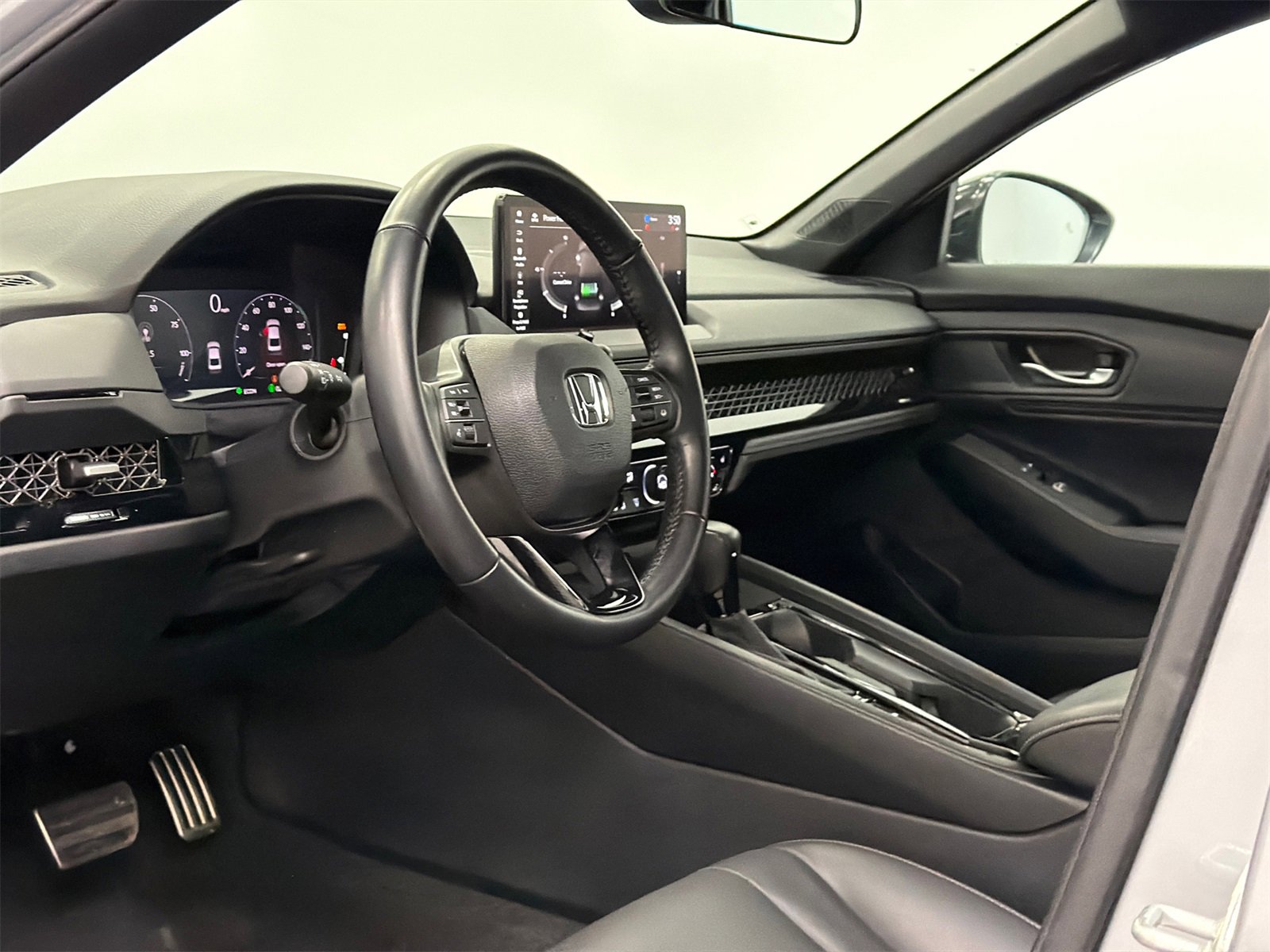 Used 2023 Honda Accord Sport image 13