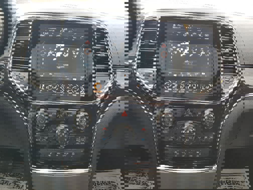 Used 2020 Jeep Grand Cherokee Overland image 21