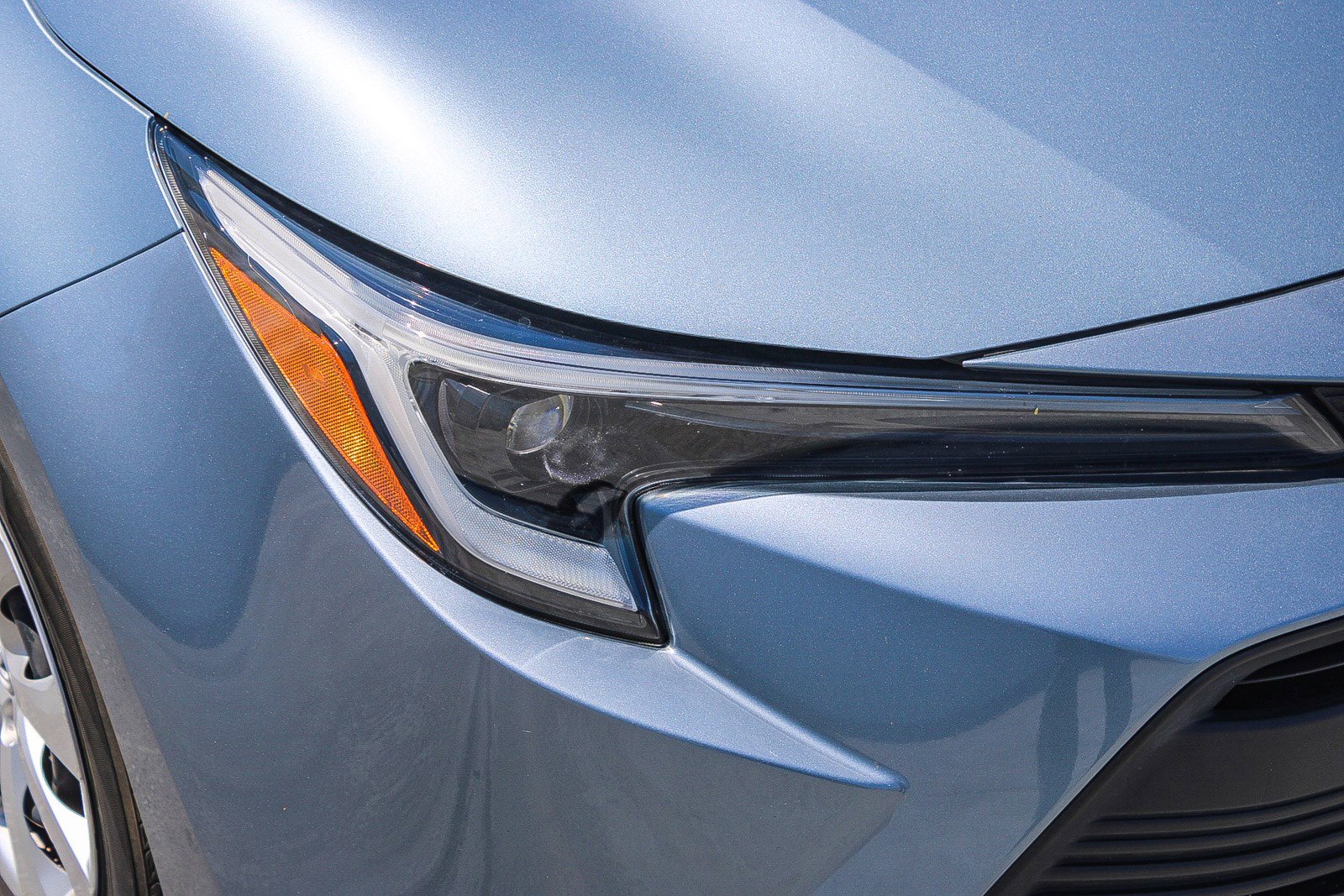 Used 2023 Toyota Corolla LE image 5