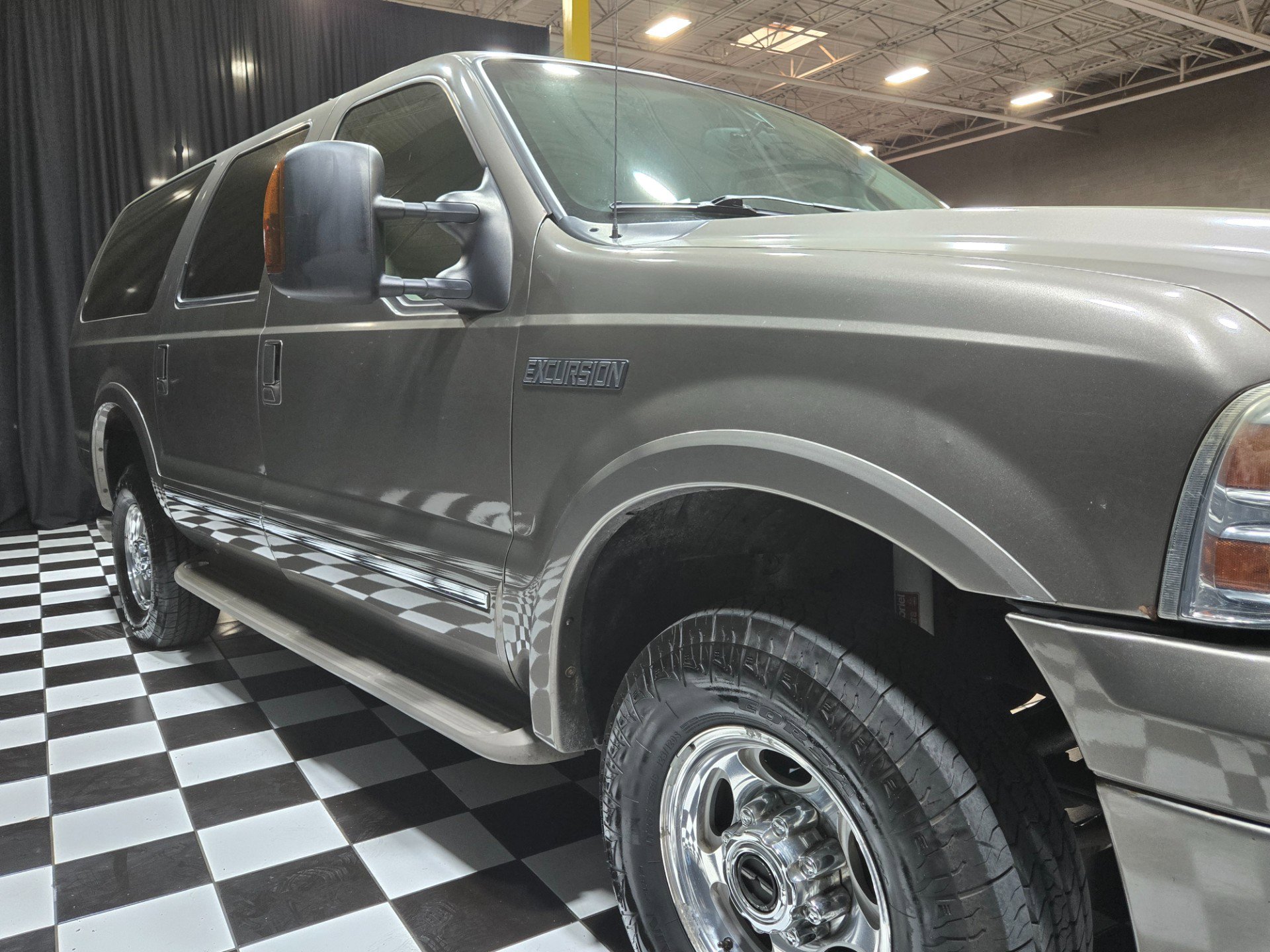 Used 2005 Ford Excursion Limited image 71