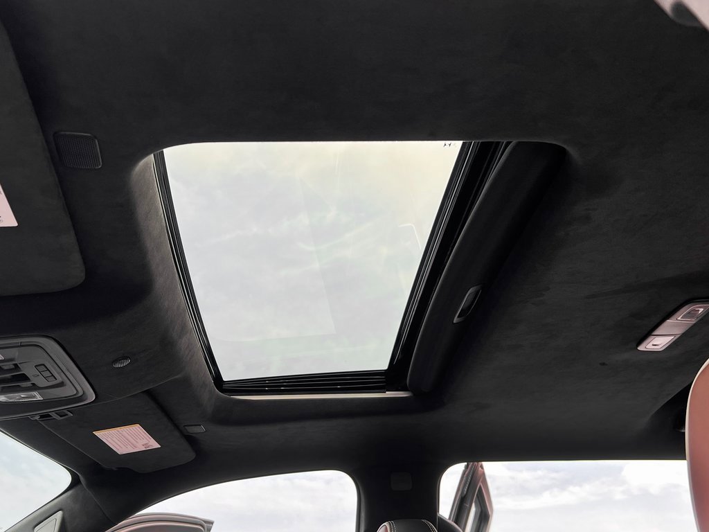 Used 2024 GMC Sierra 2500 Denali Ultimate image 8