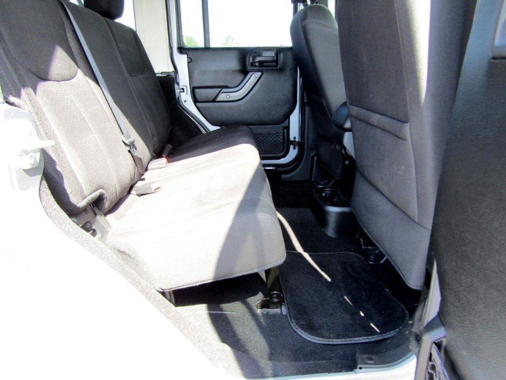 Used 2017 Jeep Wrangler Unlimited Sport w/ Quick Order Package 24S image 22